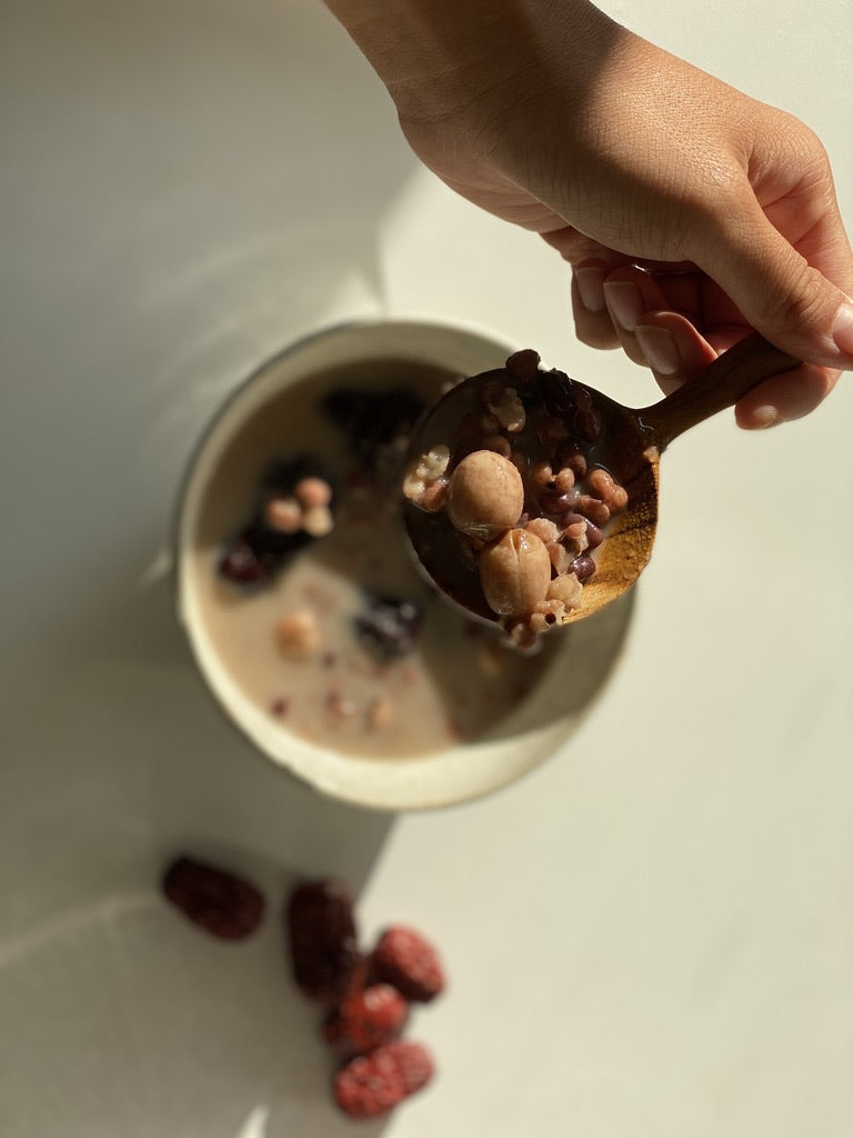 Late-Summer Digestive Porridge | A TCM-Inspired Recipe